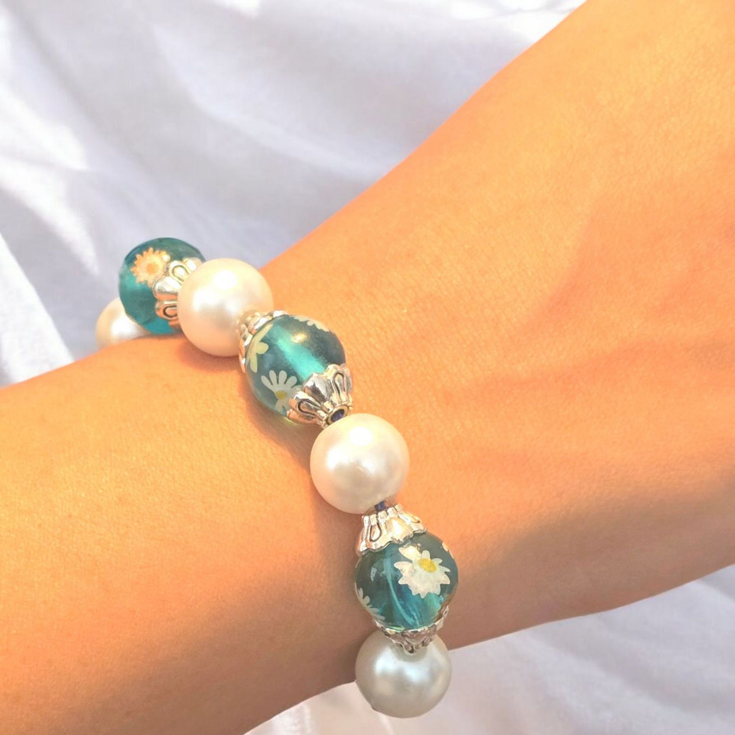 White Pearl, Transparent Blue Resin Flory and Silver Plated Spacers with Silding knot leather Bracelet for Women