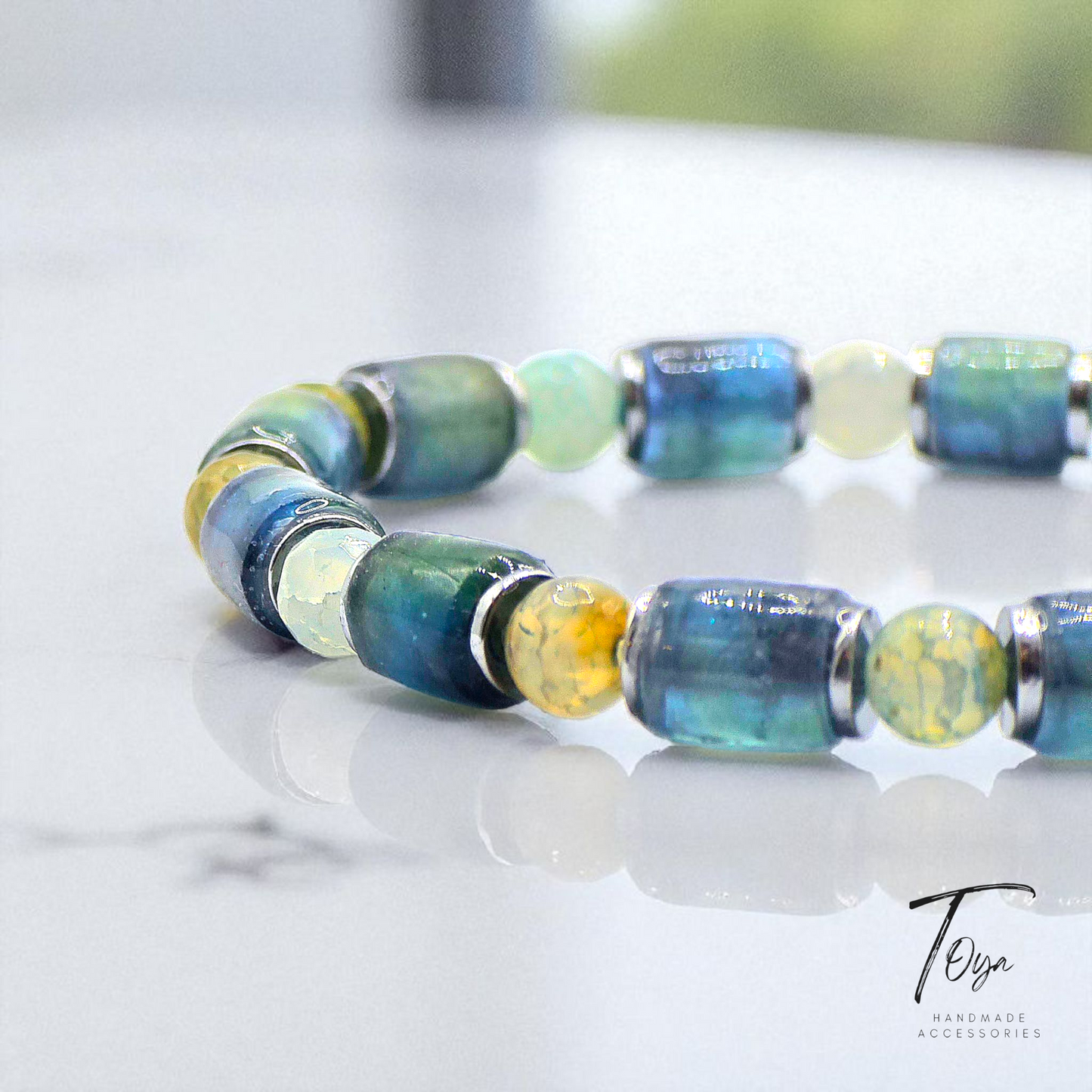 Exclusive Design of Resin Beads with Hematite Bracelet for Men and Women