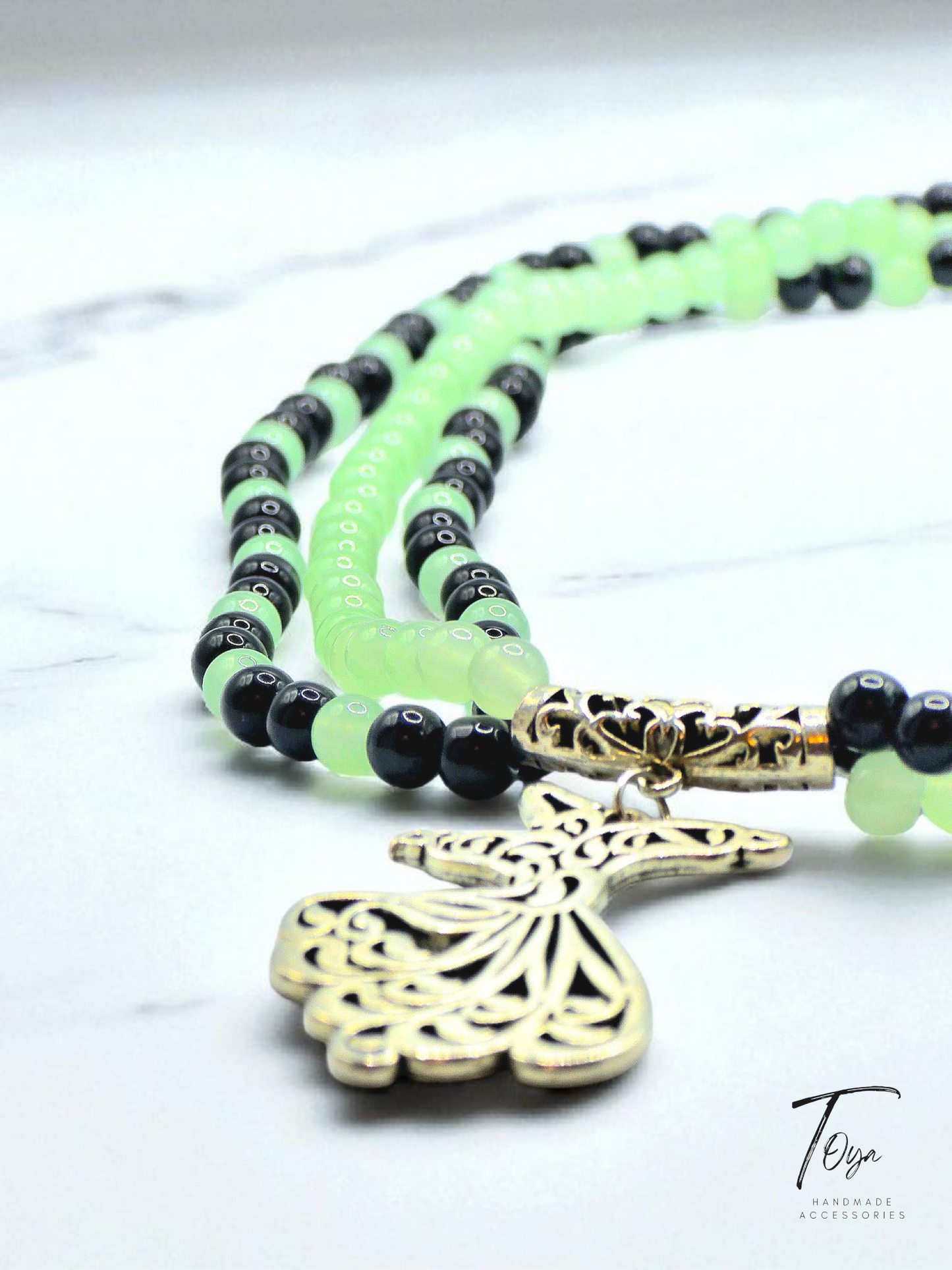 Multilayer Black Pearl and Alabaster Necklace for Women