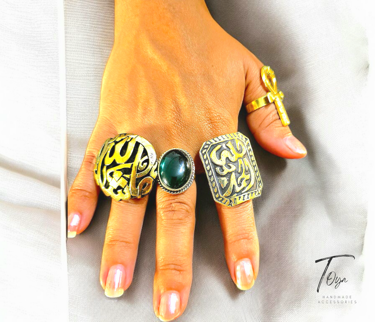 Adjustable Copper Ring for Women "Black Charm"