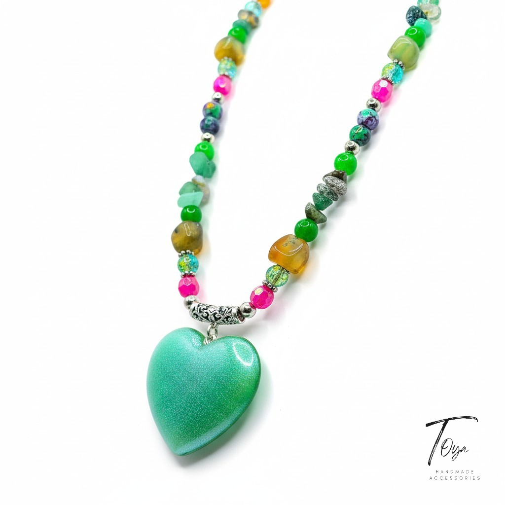 Broken Sea Shell and Alabaster with Heart Charm Necklace and Bracelet for Women