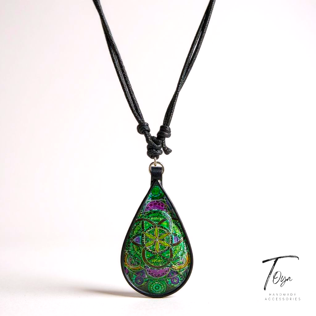 Leather Adjustable Chain with Resin Pendant for Women and Men