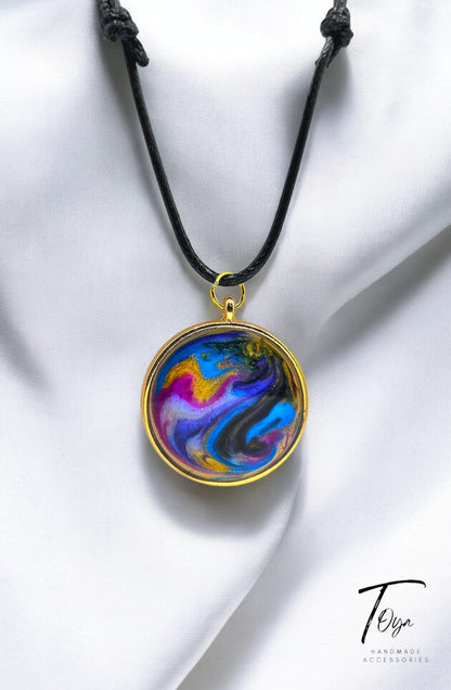 Golden Resin Colorful Pendant Leather Chain Necklace for Women and Girls