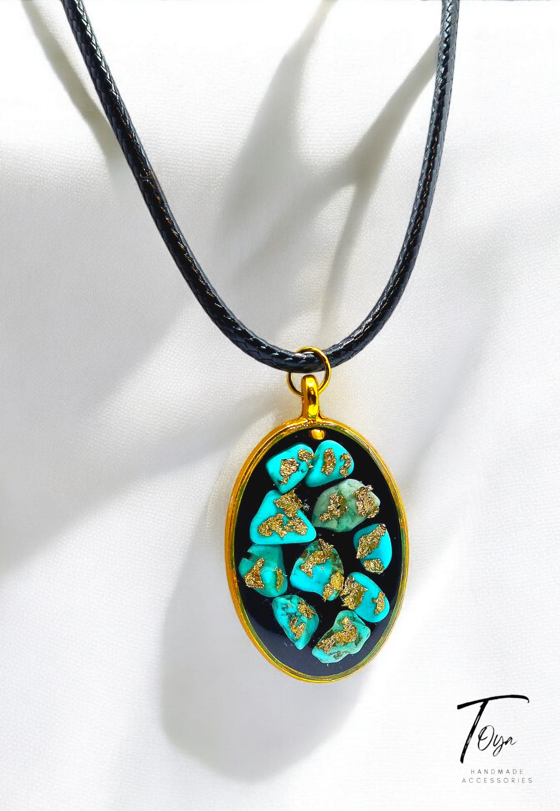 Golden Plated Resin with Turquoise Beads Pendant Leather Chain Necklace for Women and Girls