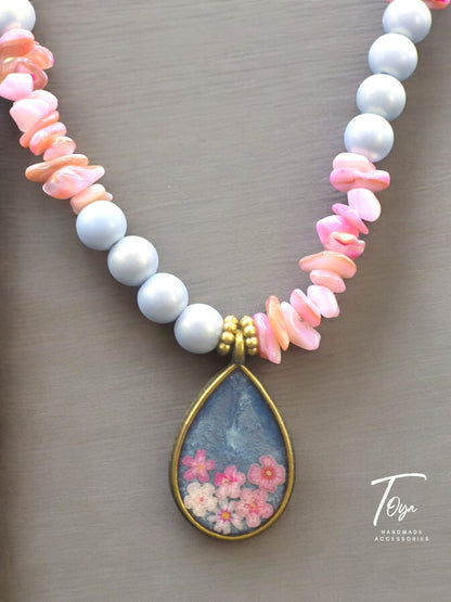 Vintage Style Broken Sea Shell Beaded Necklace for Women and Girls