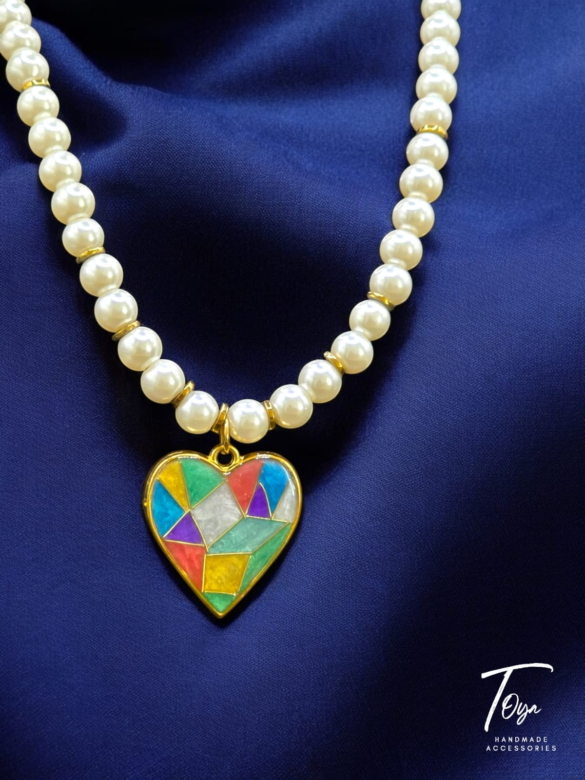 White Pearl with Mosaic Style Colorful Resin Heart Shape Pendant Necklace for Women and Girls