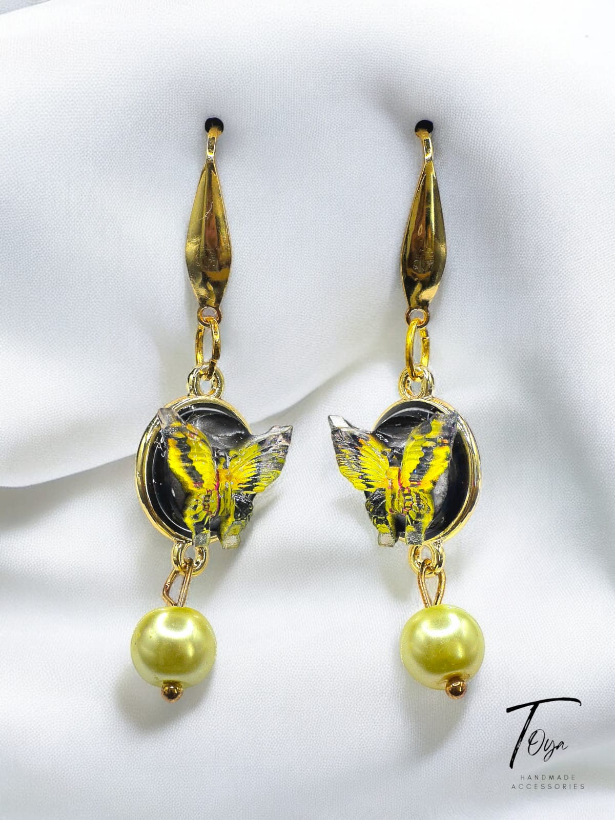 Butter Fly with Pearl Earring for Women and Girls