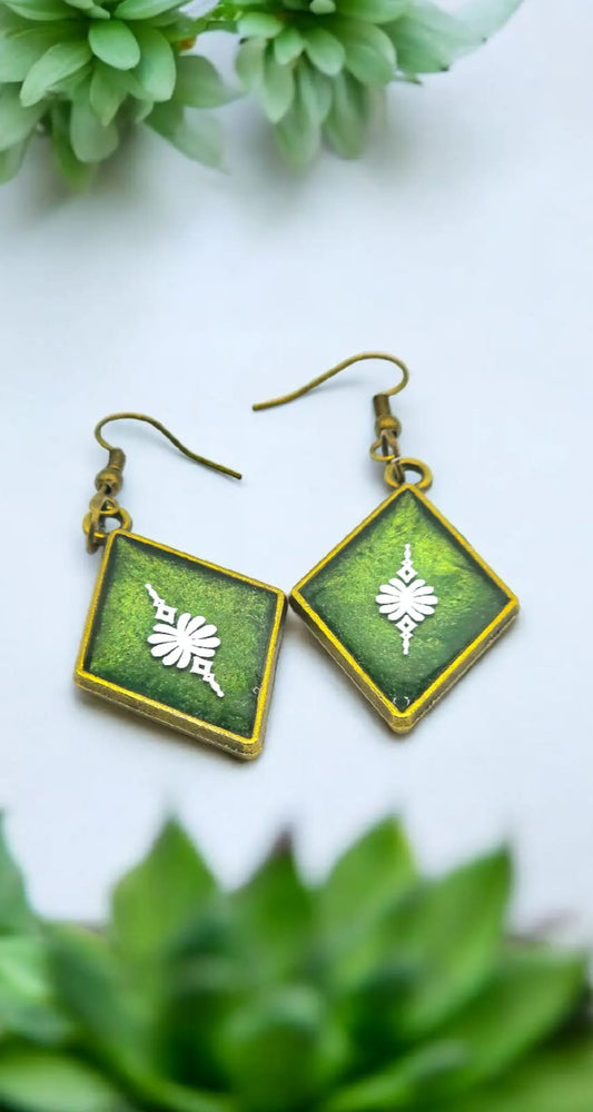 Vintage Resin Green Earring for Women and Girls