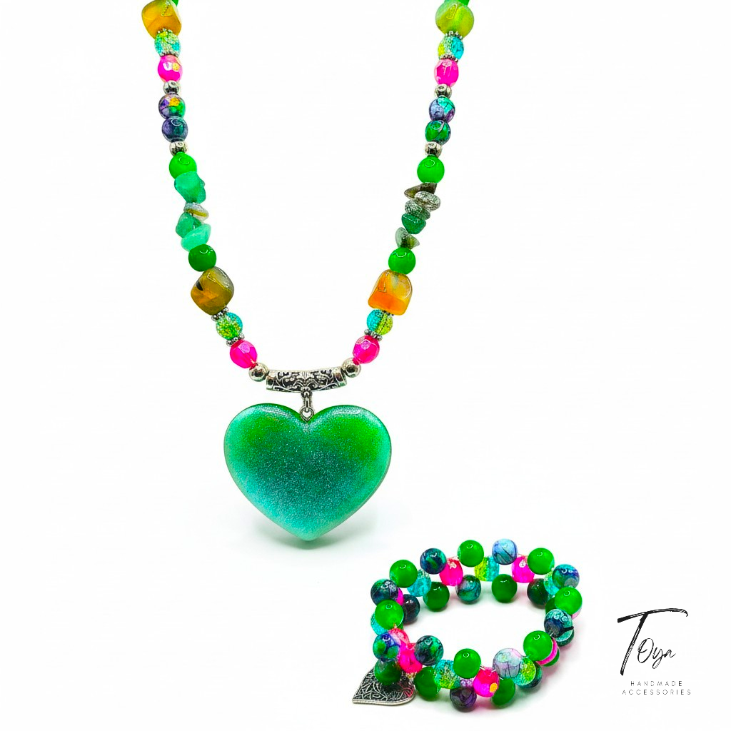 Broken Sea Shell and Alabaster with Heart Charm Necklace and Bracelet for Women