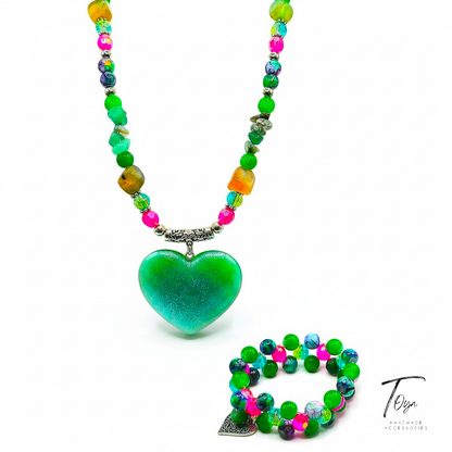 Broken Sea Shell and Alabaster with Heart Charm Necklace and Bracelet for Women